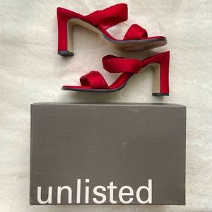 Vintage Y2K Square-Toe Chunky-Heeled Red Beaded Pumps in Size 8.5